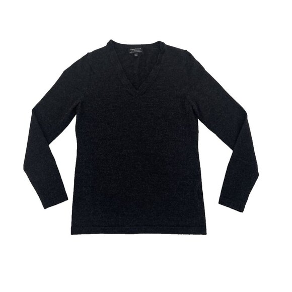 LORD & TAYLOR Extra fine 100% Merino Grey V Neck  black sweater XS gothic - Picture 1 of 5